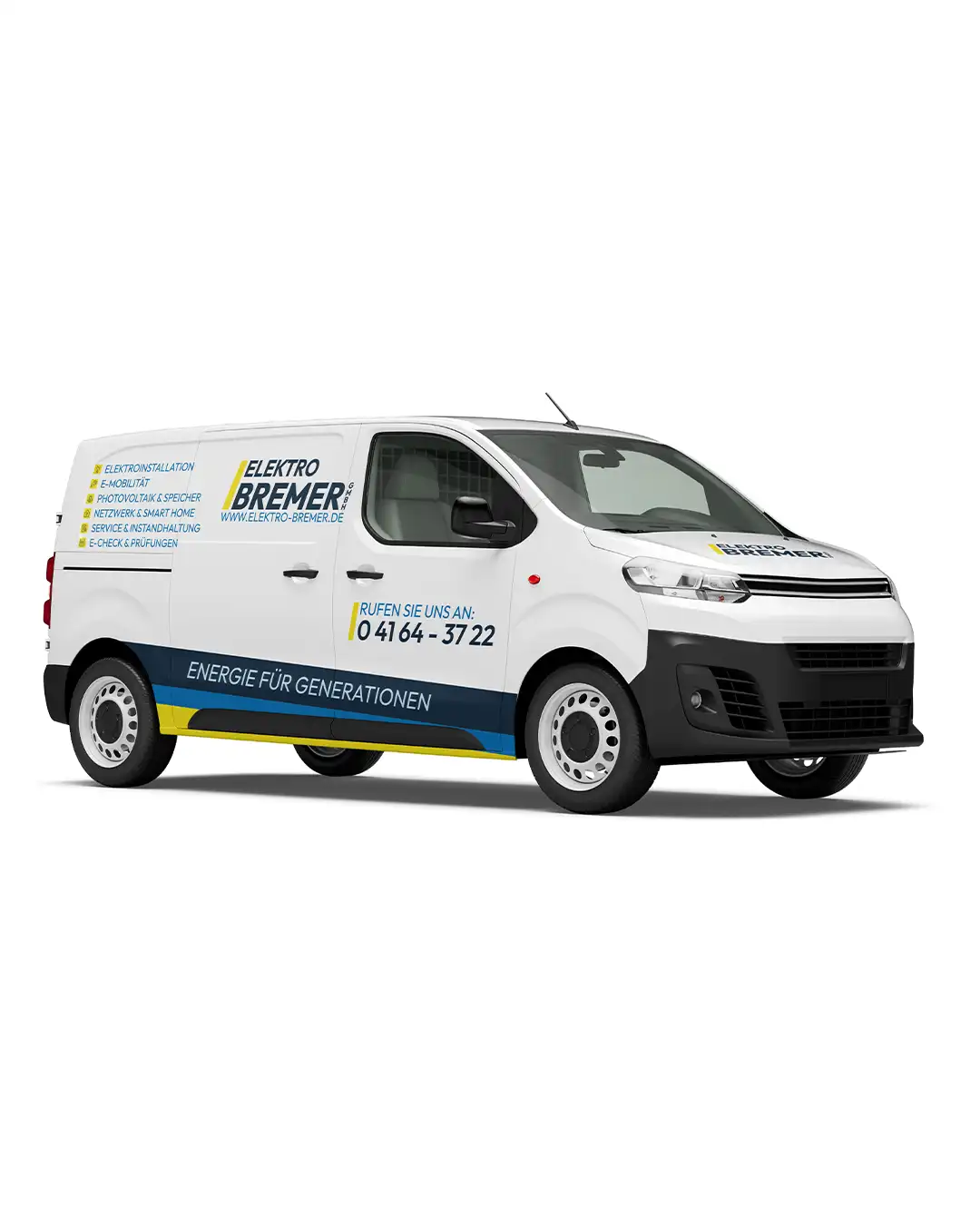 Weißer Transporter der Elektro Bremer GmbH mit Werbebeschriftung zu Elektroinstallation, E-Mobilität, Photovoltaik und Smart Home
