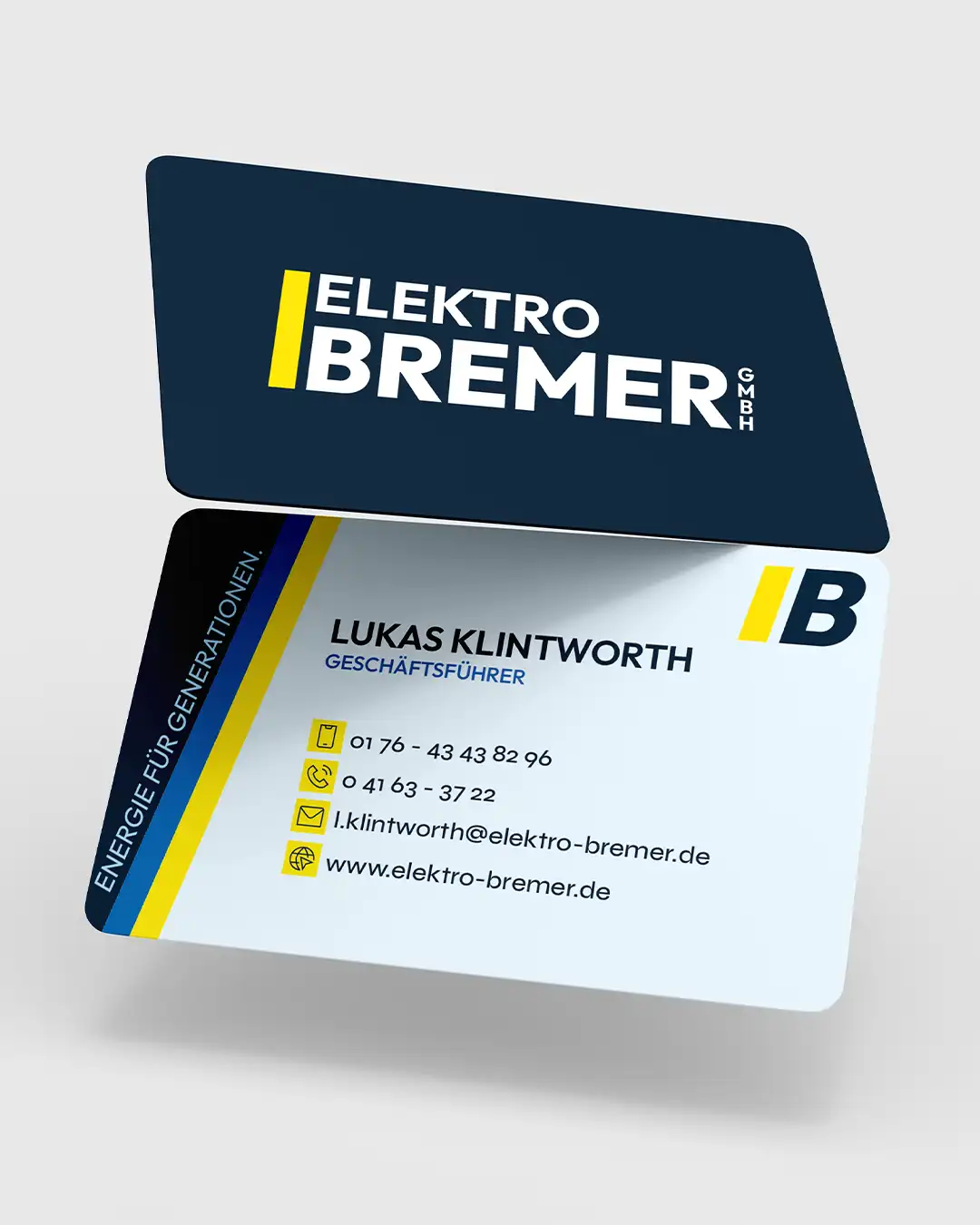Zweiseitige Visitenkarte der Elektro Bremer GmbH mit Logo, Kontaktdaten und Claim „Energie für Generationen"